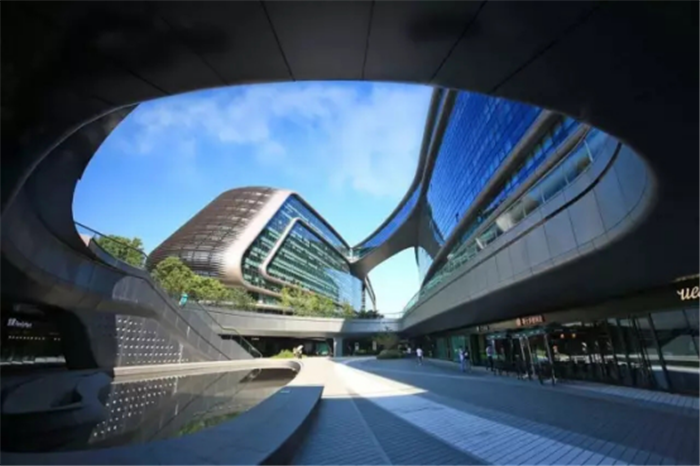 商业综合体仰视