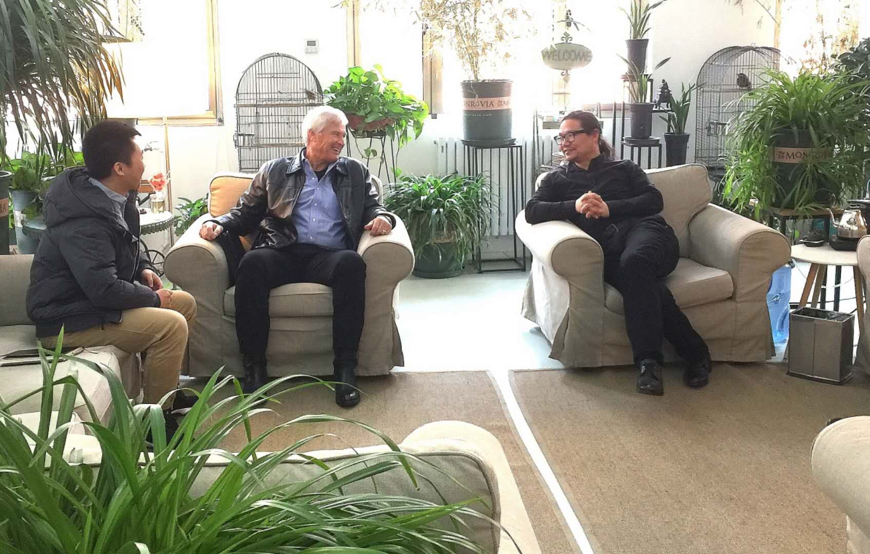 美国金伯利农场主金伯利先生、荣盛集团张总来访海岸共商规划大计 美国金伯利农场主金伯利先生、荣盛集团张总来访海岸共商规划大计